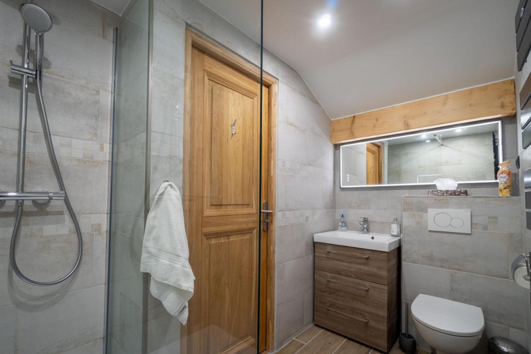 Chalet Aventure B&B لي جيه المظهر الخارجي الصورة